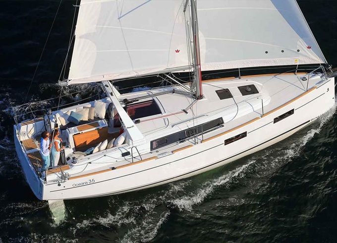 Beneteau Oceanis 35