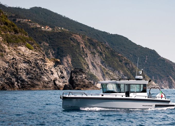 Axopar 28 CABIN