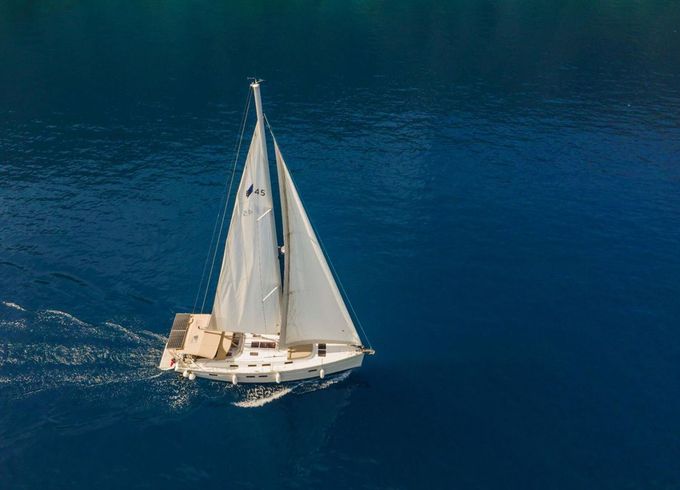 S/Y 48