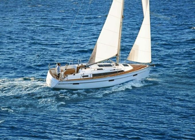 Bavaria Cruiser 37