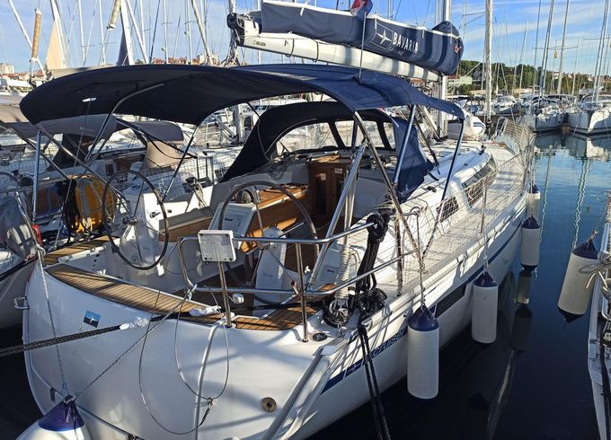 Bavaria Cruiser 37