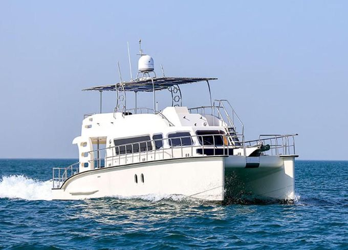 Catamaran 55