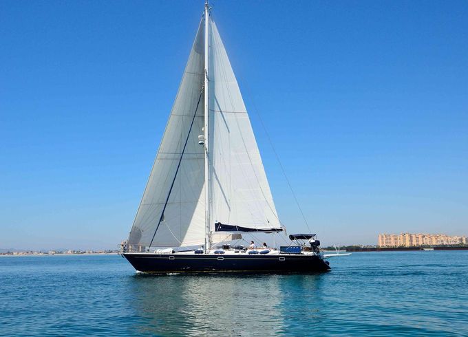 Dufour Máster 52’