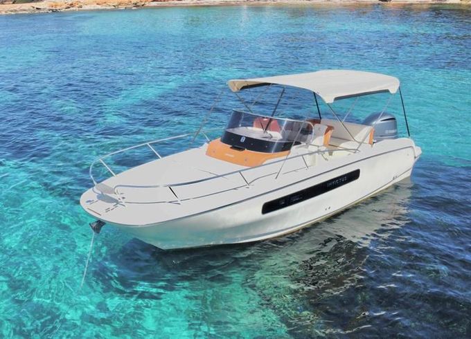 Invictus Yachts CX 27 CAPOFORTE