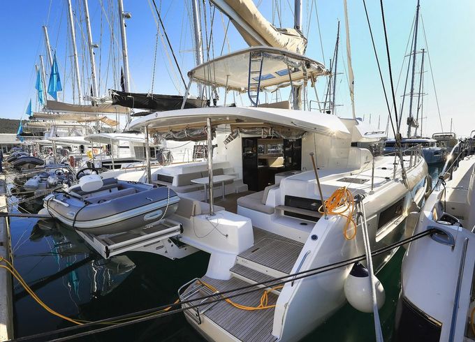 Lagoon 50