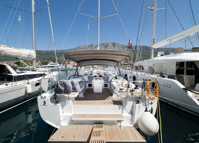 Beneteau Oceanis 51.1