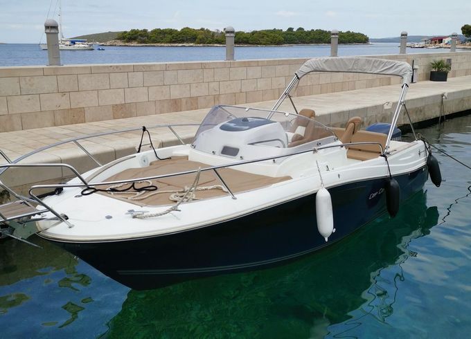 Jeanneau Cap Camarat 7.5 WA