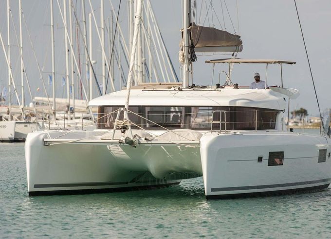 Lagoon 42