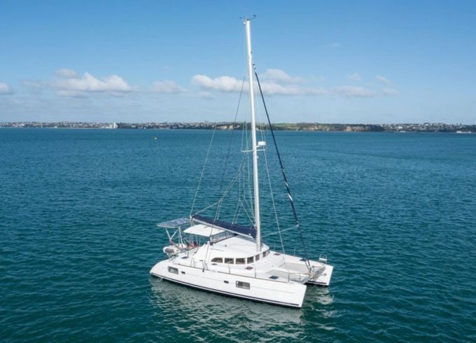 Lagoon 380 Owner Version