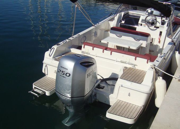 Atlantic Marine 730 Sun Cruiser