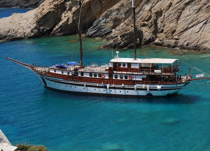 Custom Wooden Clipper 131'