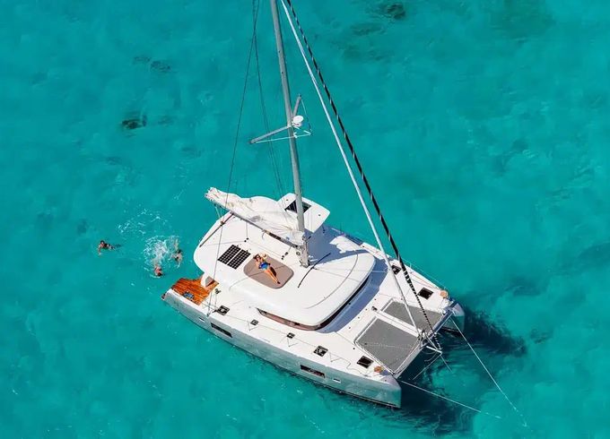 Lagoon 42