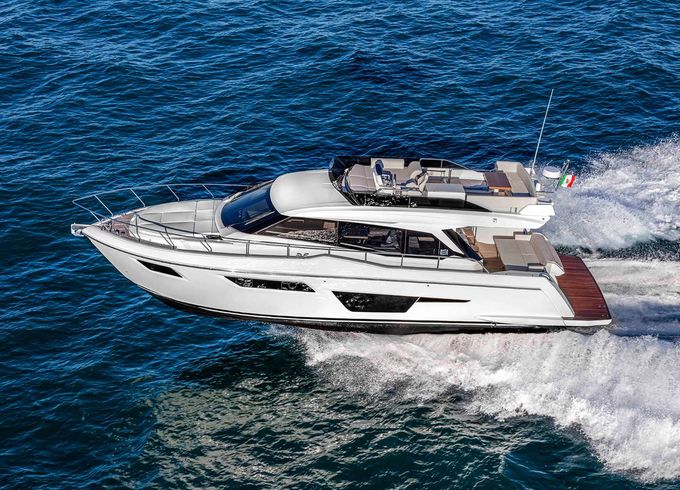Ferretti 500