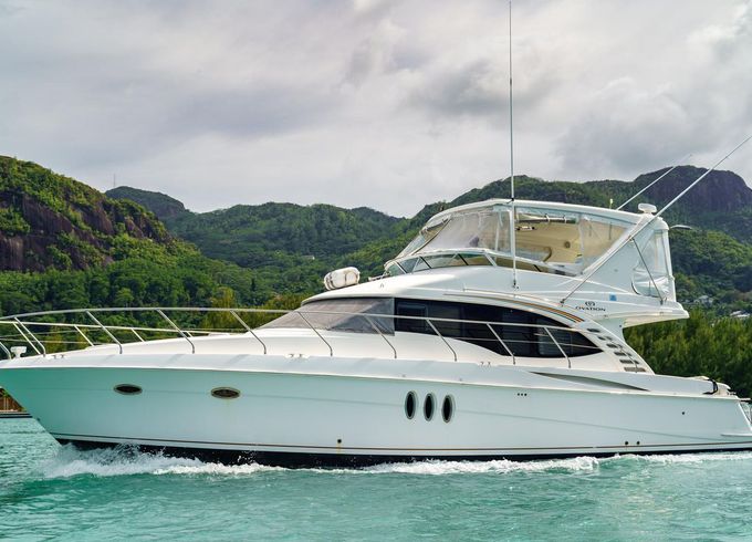 Silverton Ovation 52