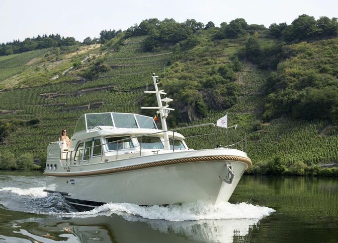 Linssen Grand Sturdy 40.0 AC