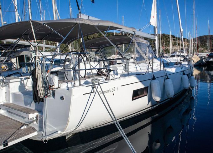 Beneteau Oceanis 51.1