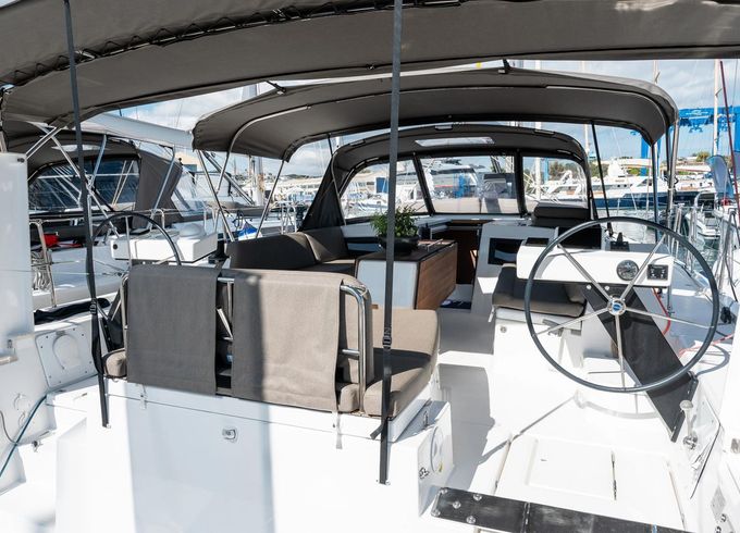 Dufour 470