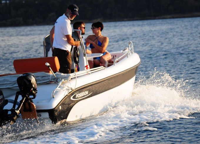 Poseidon Blue Water 170