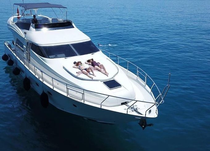 Azimut 75