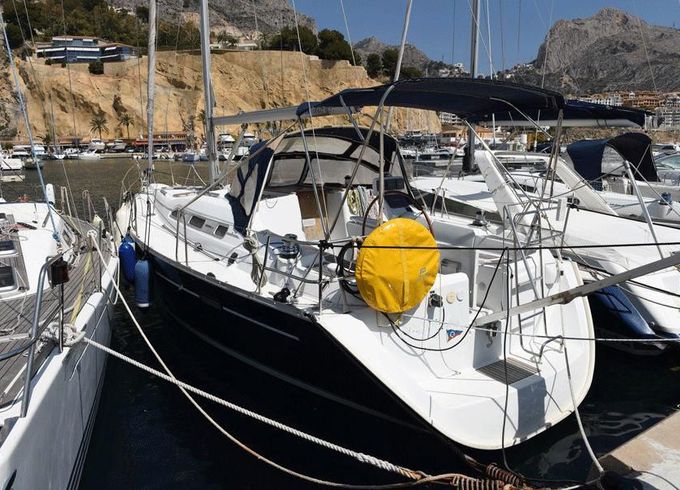 Beneteau Oceanis Clipper 393