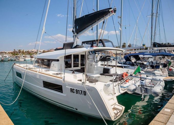 Lagoon 40
