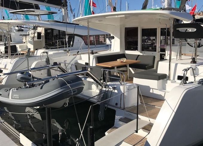Lagoon 40