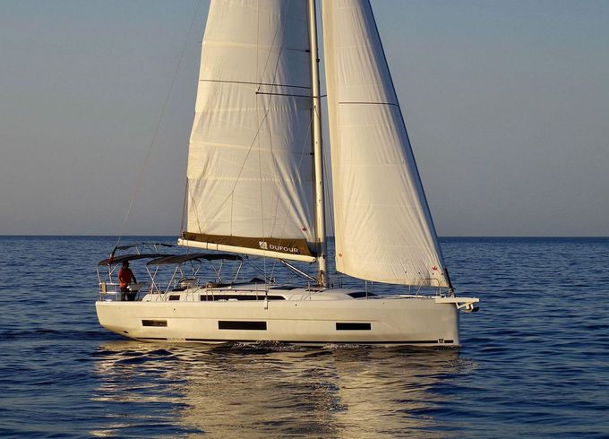 Dufour 470
