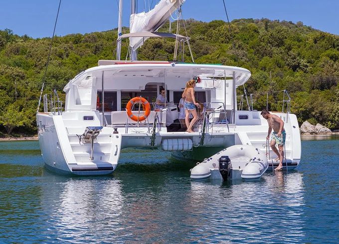 Lagoon 450 F
