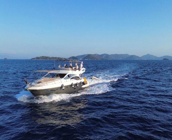 Azimut Custom Made