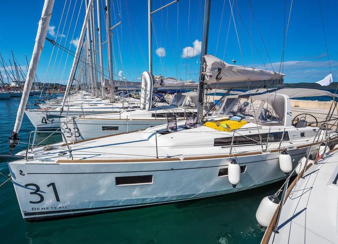 Beneteau Oceanis 38.1
