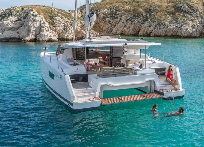 Fountaine Pajot Astrea 42
