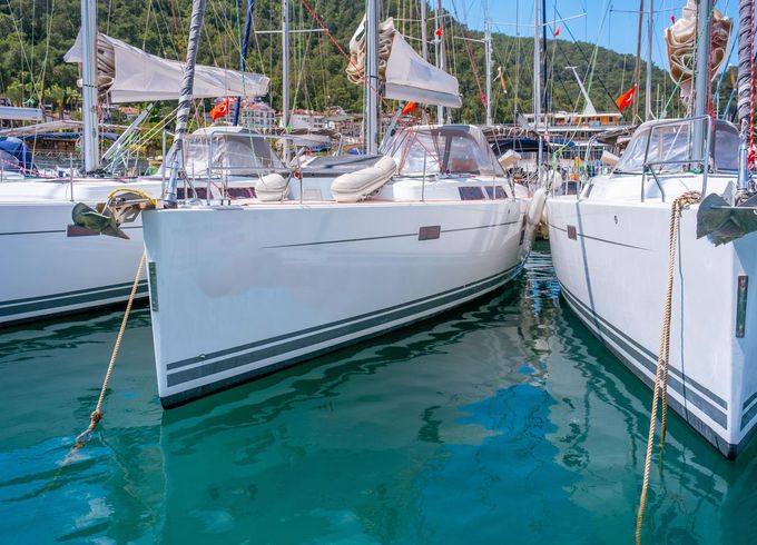 Hanse 445
