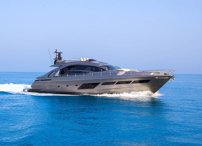 Pershing 8X