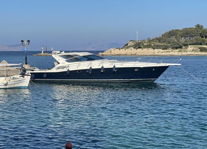Uniesse 57 open