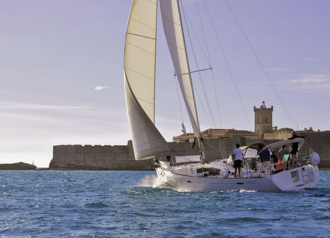 Beneteau Oceanis 43