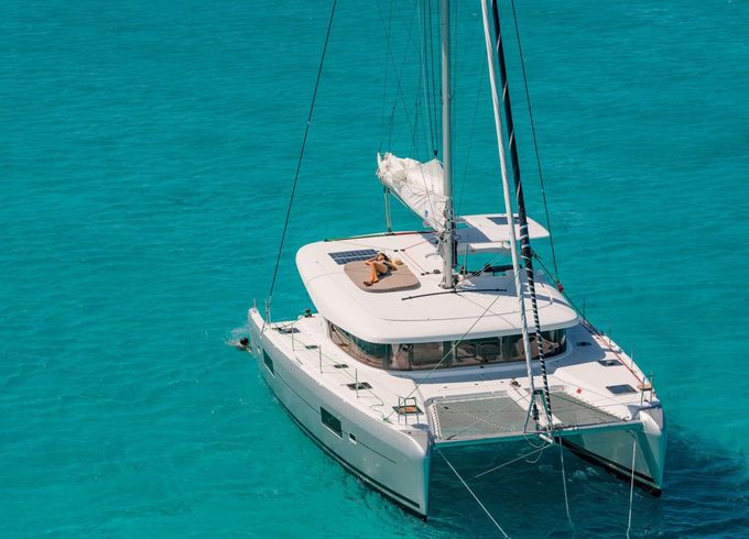 Lagoon 42