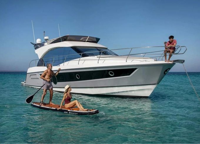Beneteau Monte Carlo 52