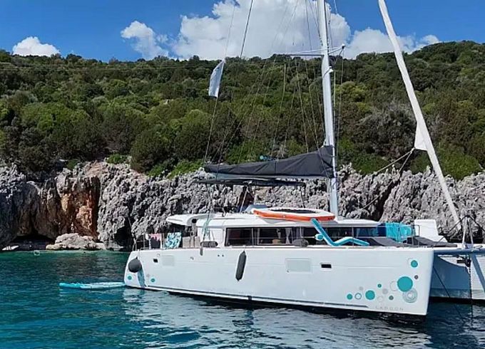 Lagoon 450 Fly