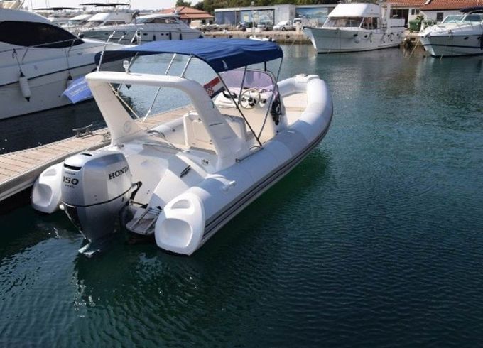 Brig Eagle 645