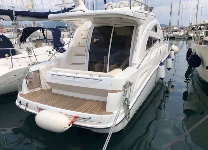 Sealine F34