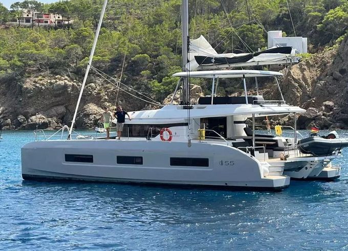 Lagoon 55