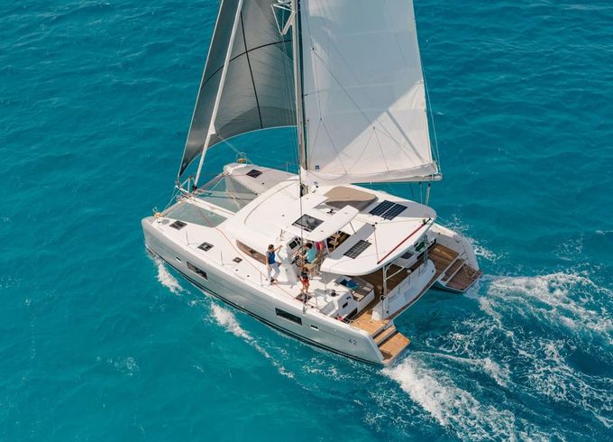 Lagoon 42