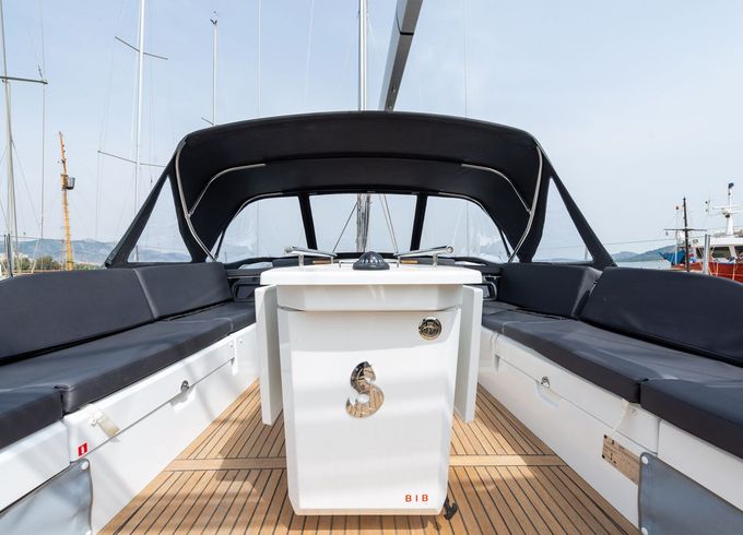 Beneteau Oceanis 51.1