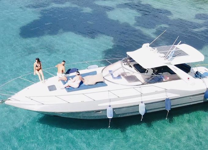 Sunseeker Martinique