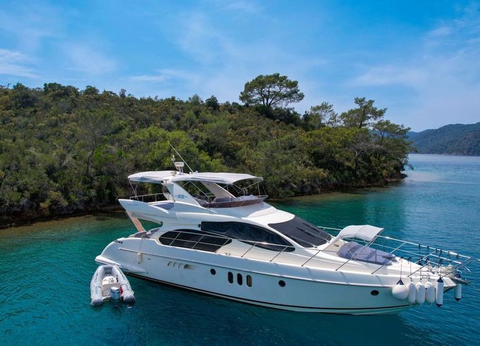 Azimut Custom Made