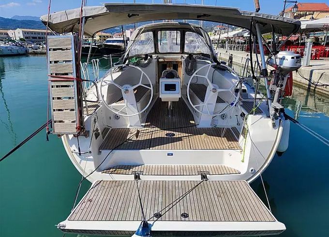 Bavaria 42