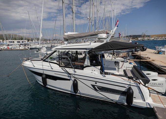 Jeanneau Merry Fisher 895 Offshore