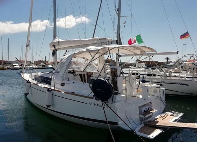 Beneteau Oceanis 35.1