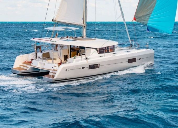 Lagoon 42