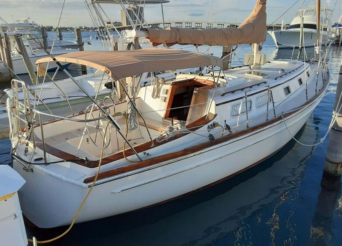Gulfstar 37 foot sloop